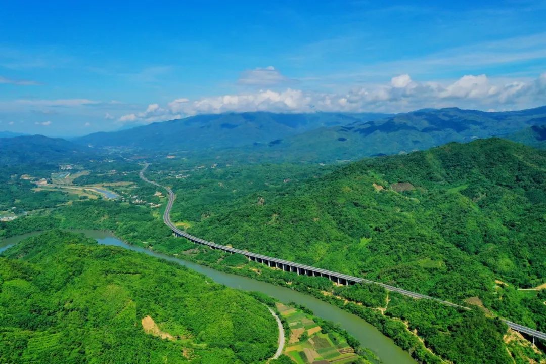 尊龙集团 (中国区)官方网站